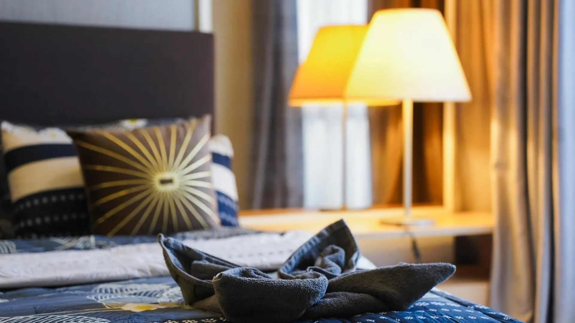 1 Tebrau Residences By Yml Home contacts